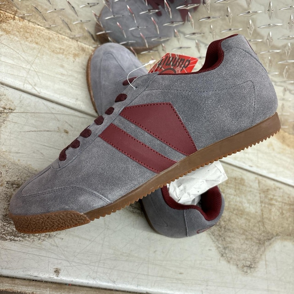 BNIB grey/burgundy dunnits in various sizes, US womens